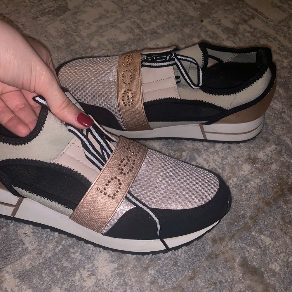 Bebe sneakers